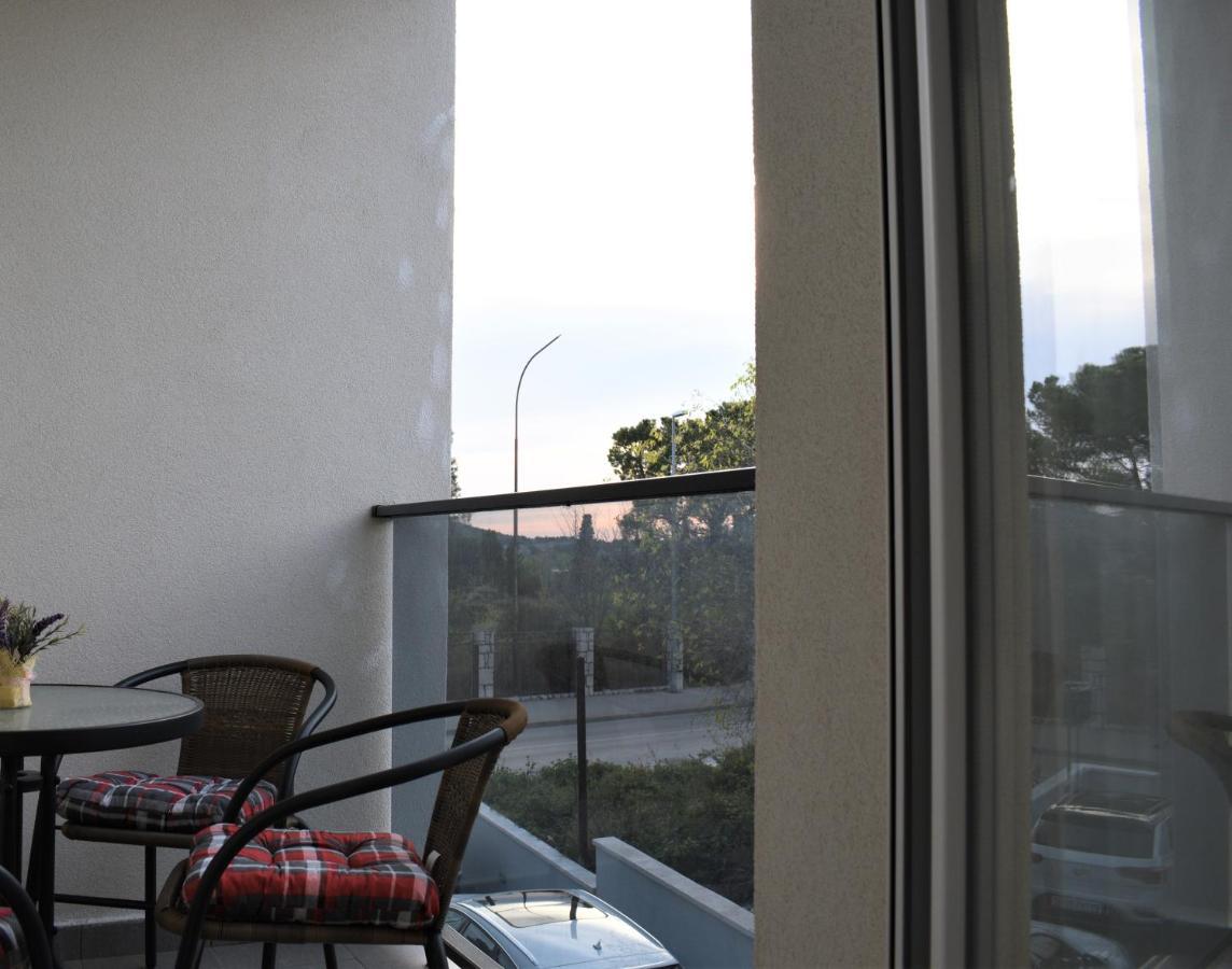 Apartments Rena Šibenik Eksteriør bilde