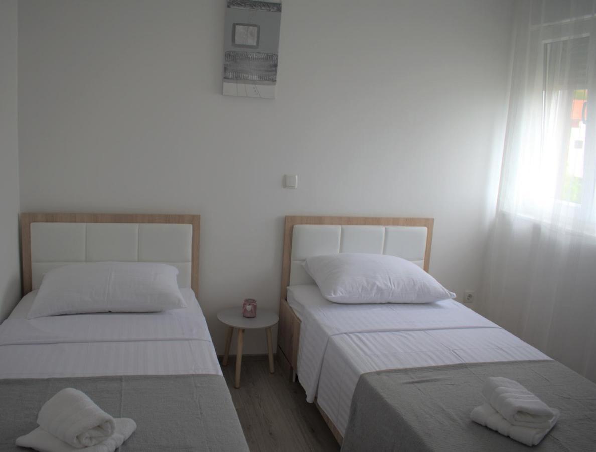 Apartments Rena Šibenik Eksteriør bilde