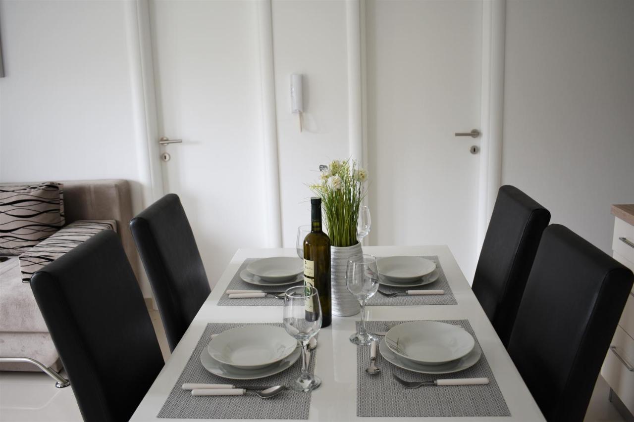 Apartments Rena Šibenik Eksteriør bilde